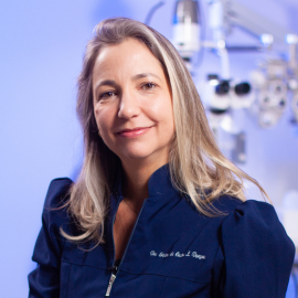 DRA. CRISTINA DE CASTRO LIMA VARGENS SENA - CRM 15530
